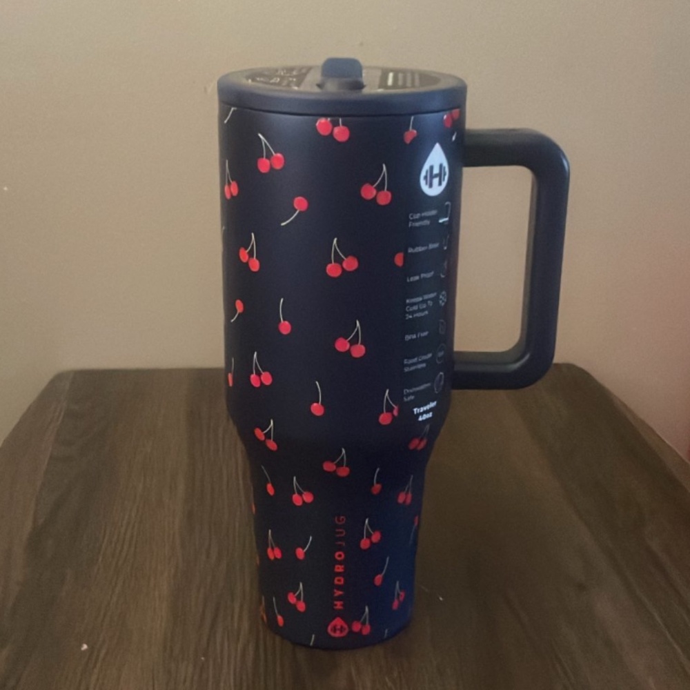 Hydrojug- 40 oz traveler - Midnight Cherries